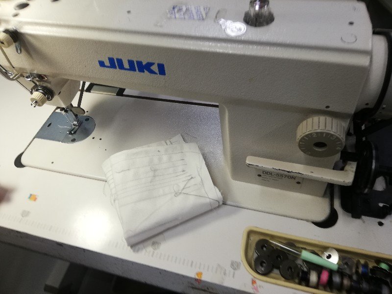 修理完了。JUKI工業用ミシンDDL-5570N 糸切り後の残り糸が短すぎて縫い 